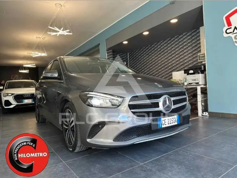 2021 Mercedes Benz B 180