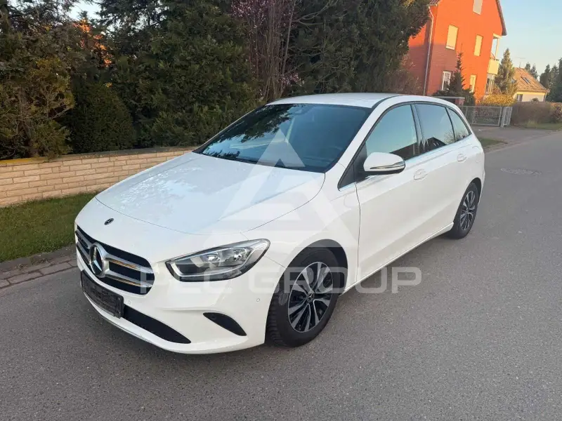 2021 Mercedes Benz B 180