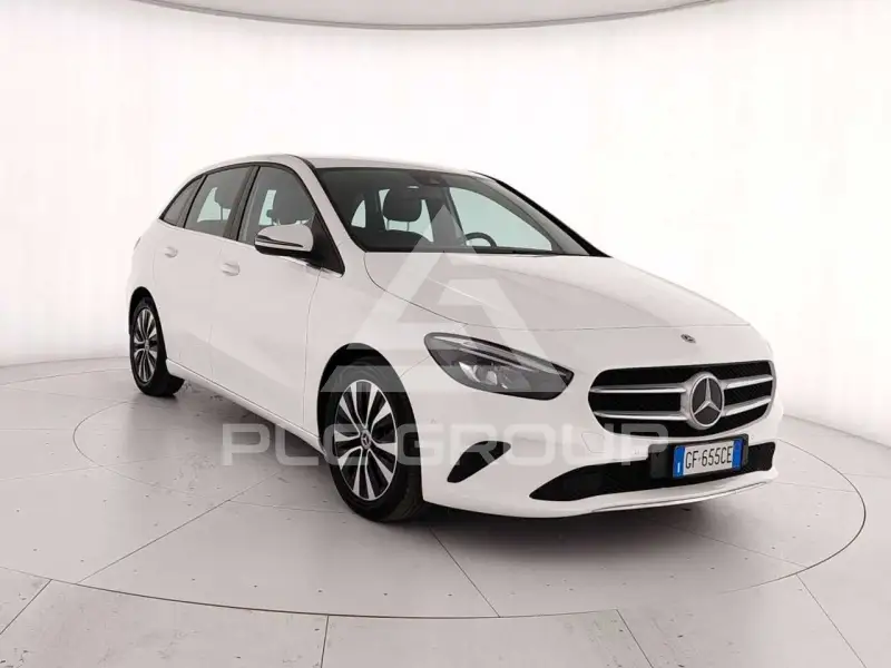 2021 Mercedes Benz B 180