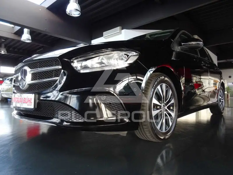 2021 Mercedes Benz B 180