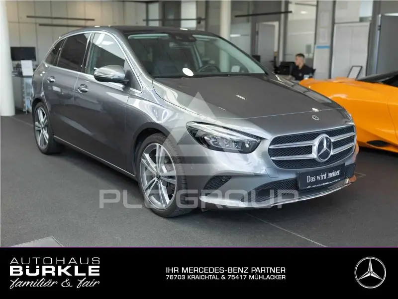 2021 Mercedes Benz B 220