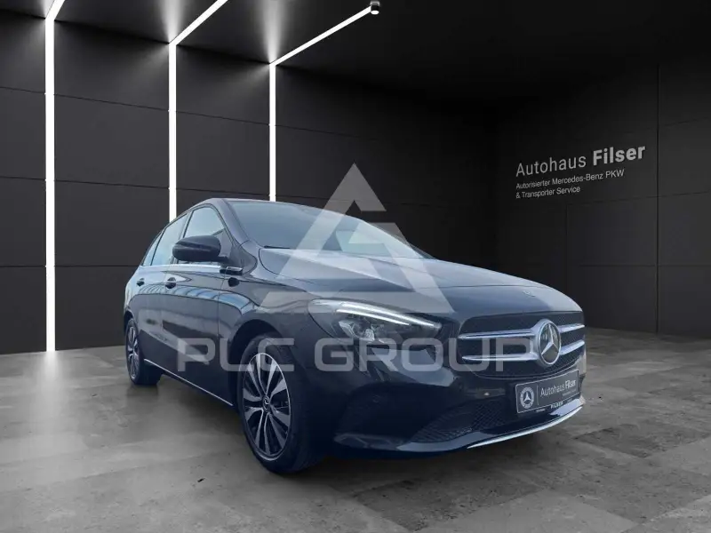 2021 Mercedes Benz B 220