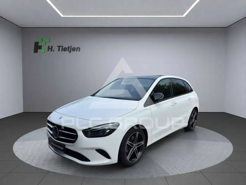 2021 Mercedes Benz B 220