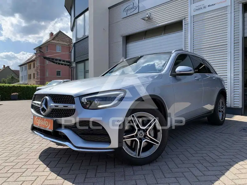 2021 Mercedes Benz GLC 220