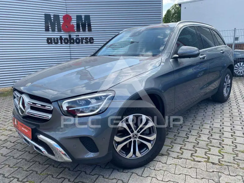 2021 Mercedes Benz GLC 220