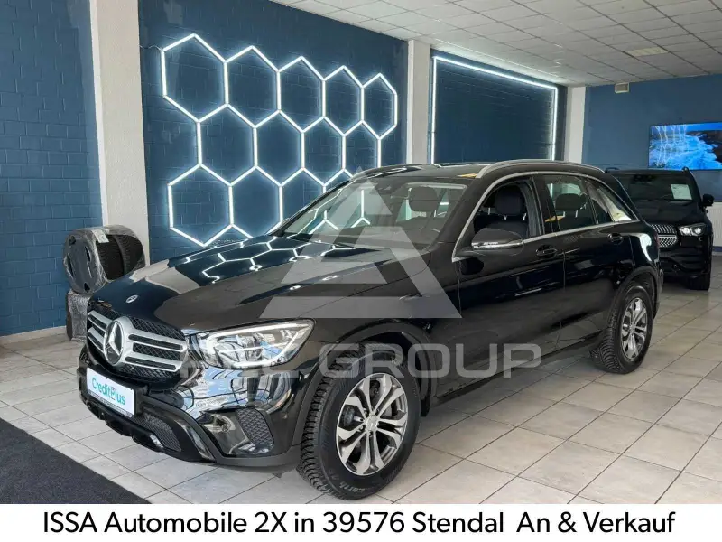 2021 Mercedes Benz GLC 220