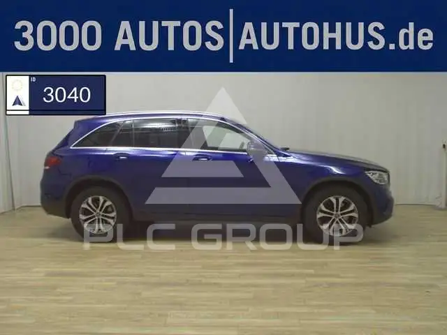 2021 Mercedes Benz GLC 220