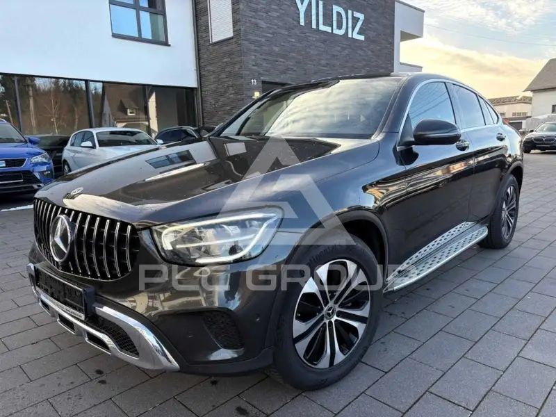 2021 Mercedes Benz GLC 220