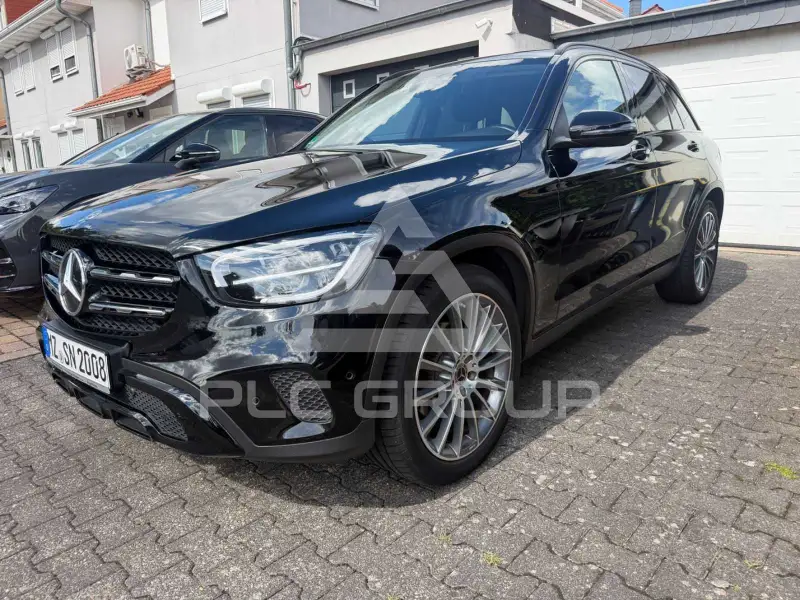 2021 Mercedes Benz GLC 220