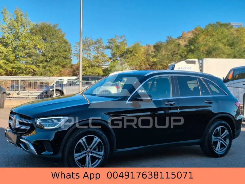 2021 Mercedes Benz GLC 220