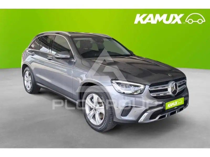 2021 Mercedes Benz GLC 220