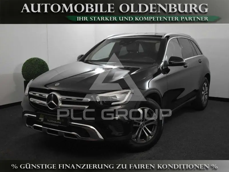 2021 Mercedes Benz GLC 220
