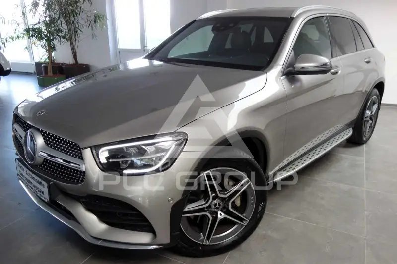 2021 Mercedes Benz GLC 220