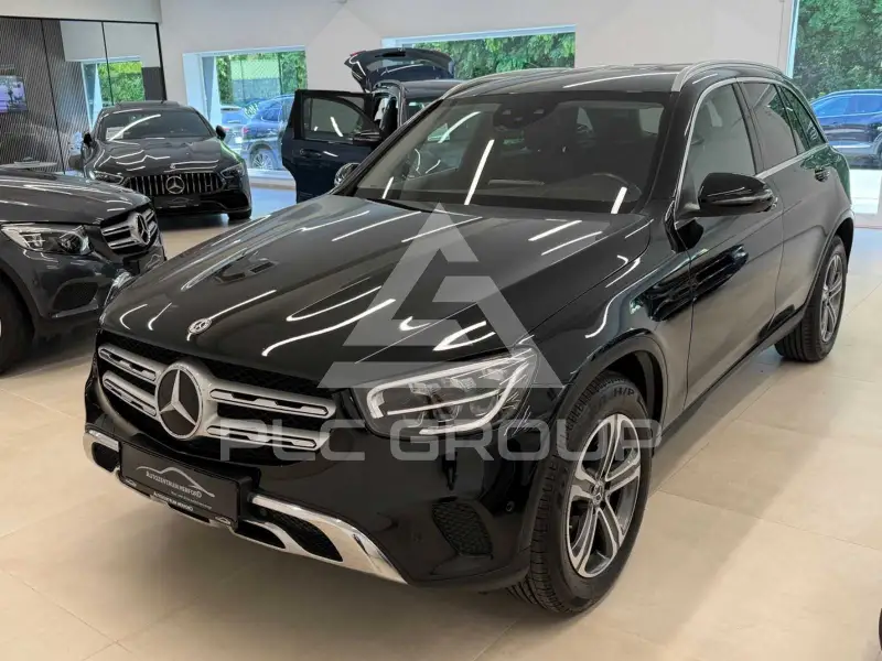 2021 Mercedes Benz GLC 220