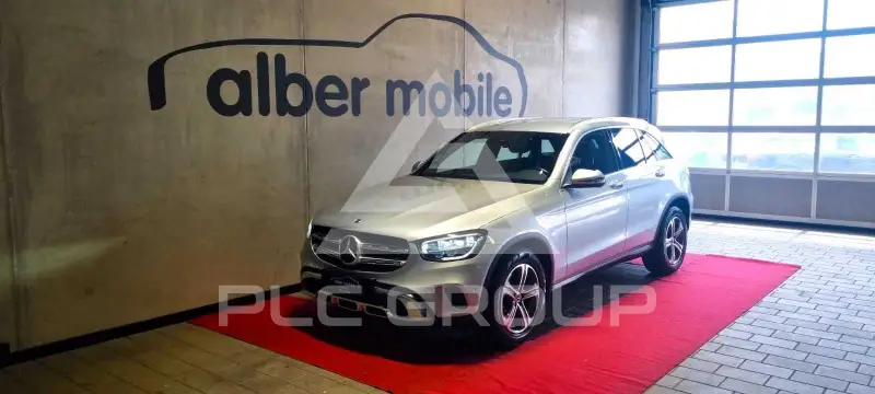 2021 Mercedes Benz GLC 220