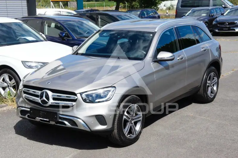2021 Mercedes Benz GLC 220