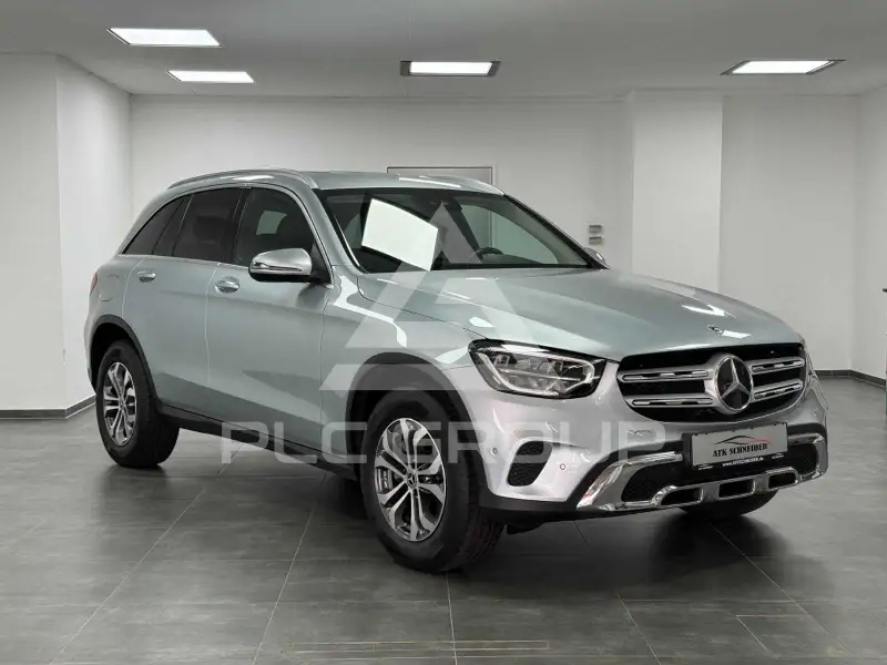 2021 Mercedes Benz GLC 220