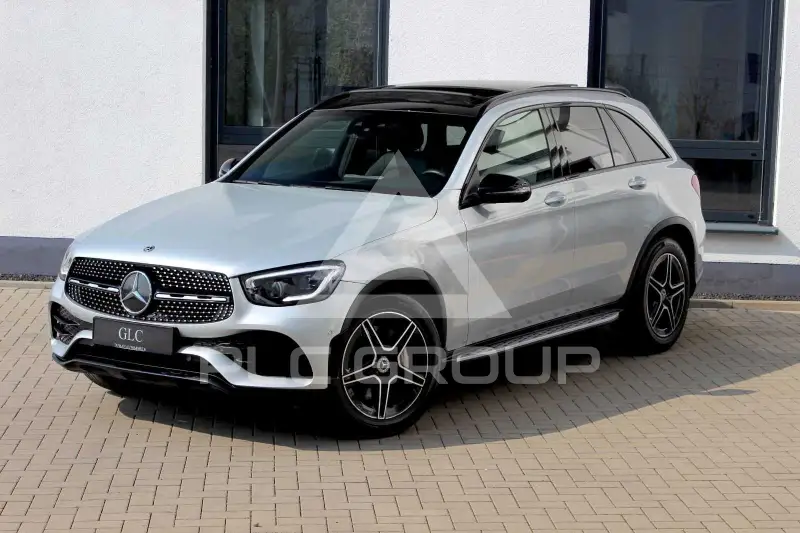 2021 Mercedes Benz GLC 220