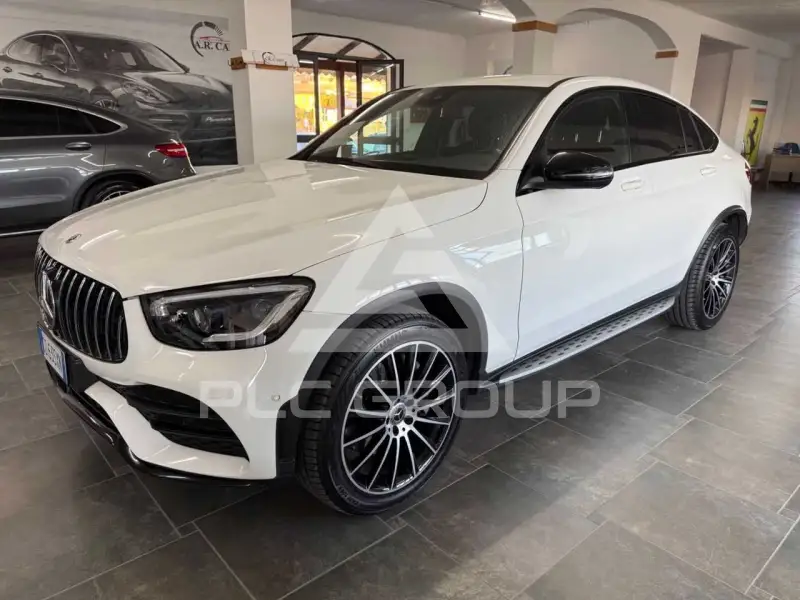 2021 Mercedes Benz GLC 220