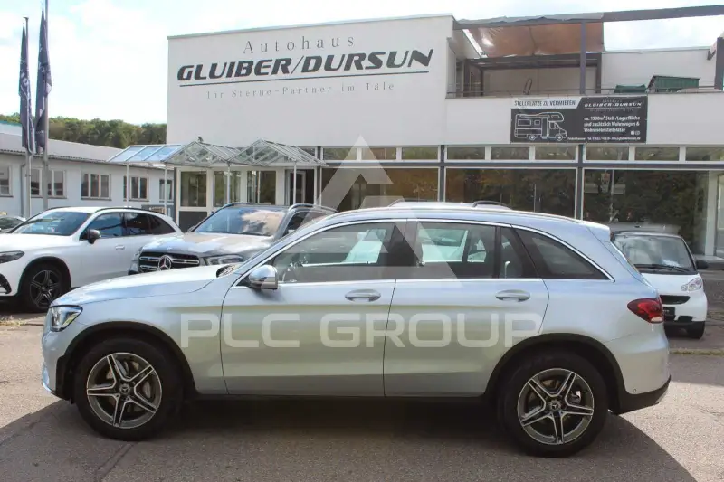 2021 Mercedes Benz GLC 220