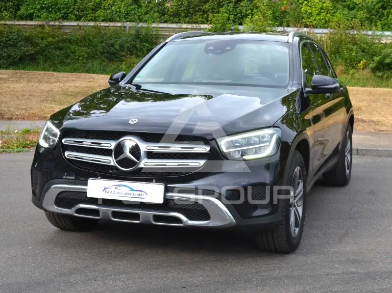 2021 Mercedes Benz GLC 220