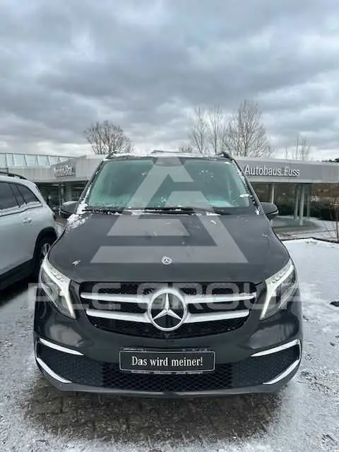 2021 Mercedes Benz V 300