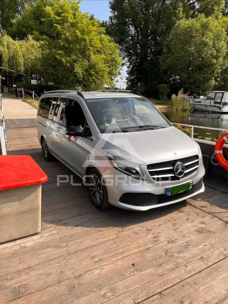 2021 Mercedes Benz V 300