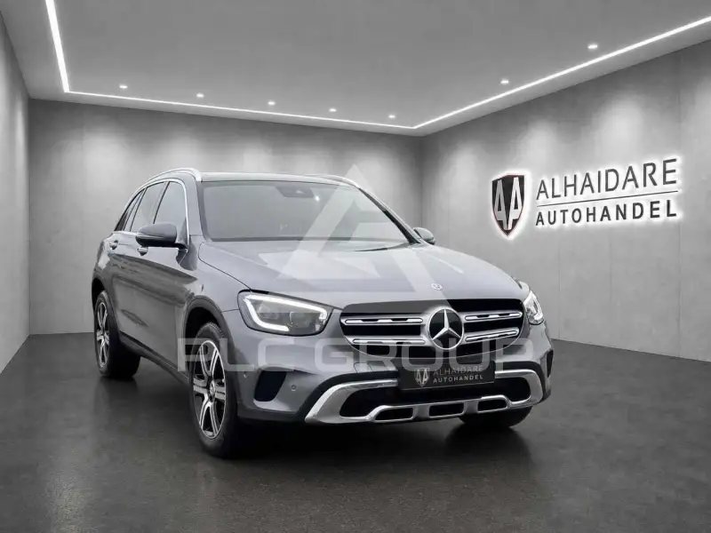 2021 Mercedes Benz GLC 400
