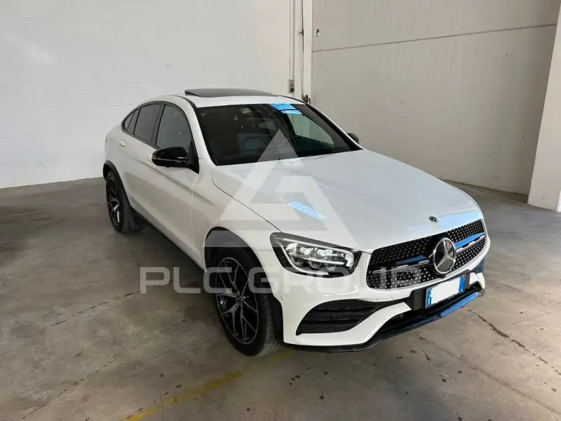 2021 Mercedes Benz GLC 400