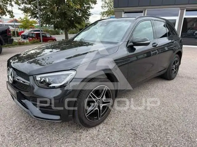 2021 Mercedes Benz GLC 400