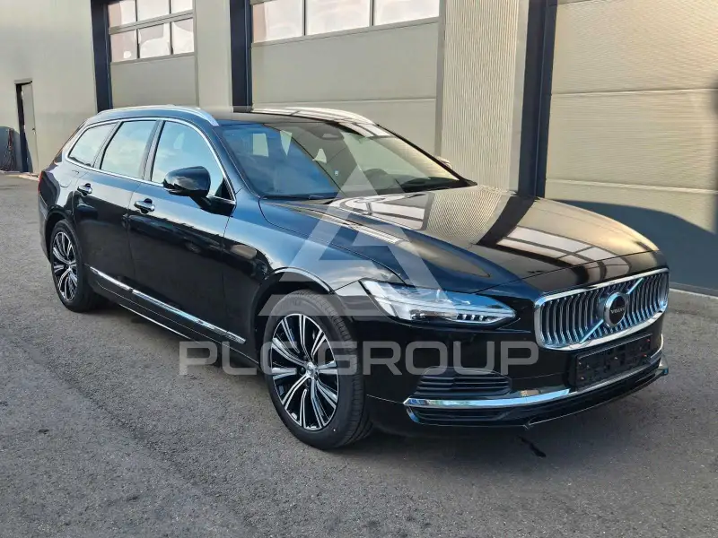 2021 Volvo V90