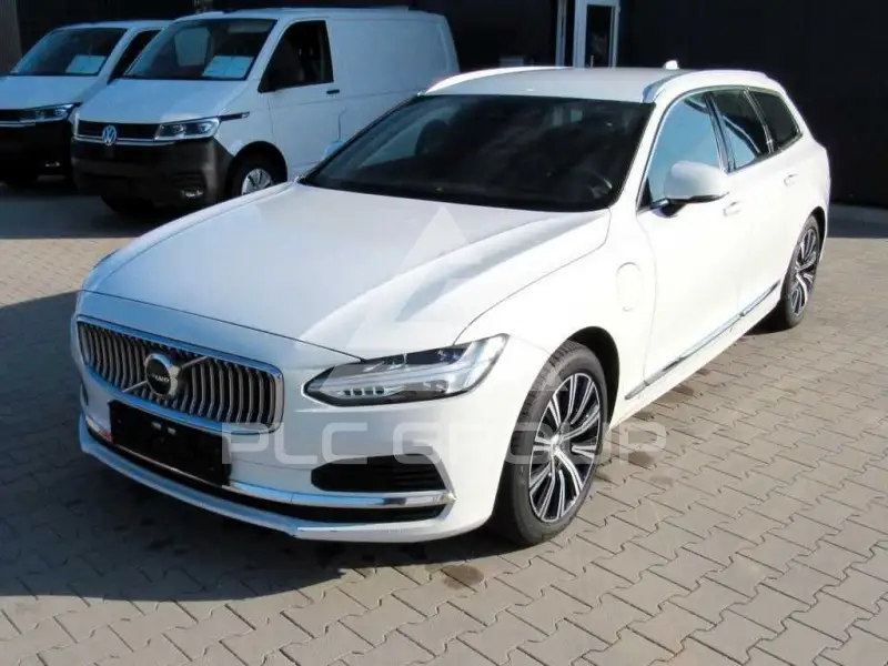 2021 Volvo V90