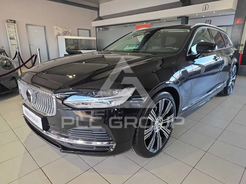 2021 Volvo V90