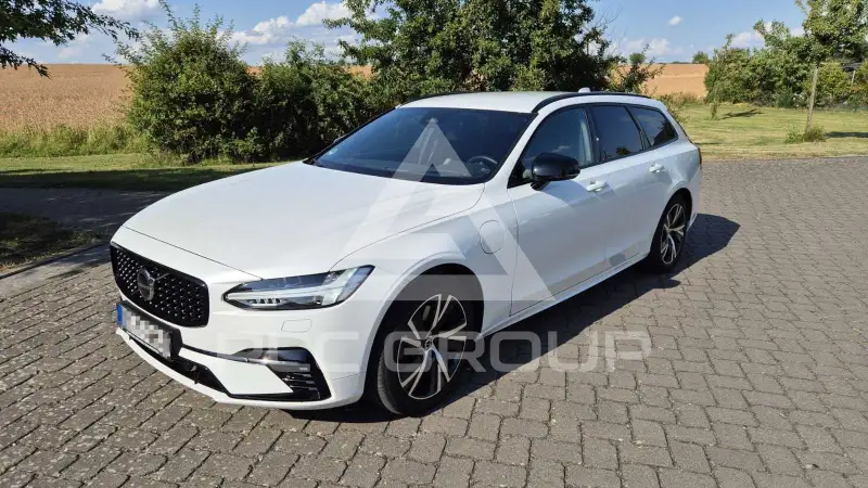 2021 Volvo V90