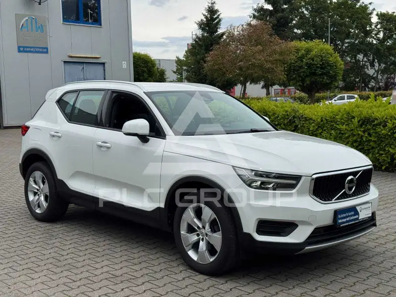 2021 Volvo XC40