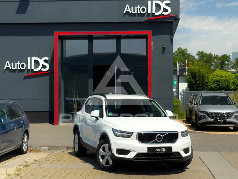 2021 Volvo XC40