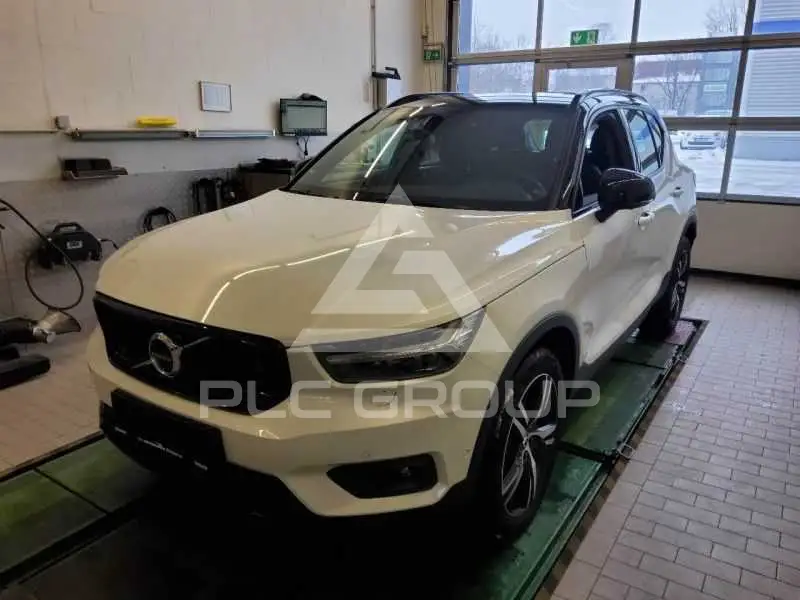 2021 Volvo XC40