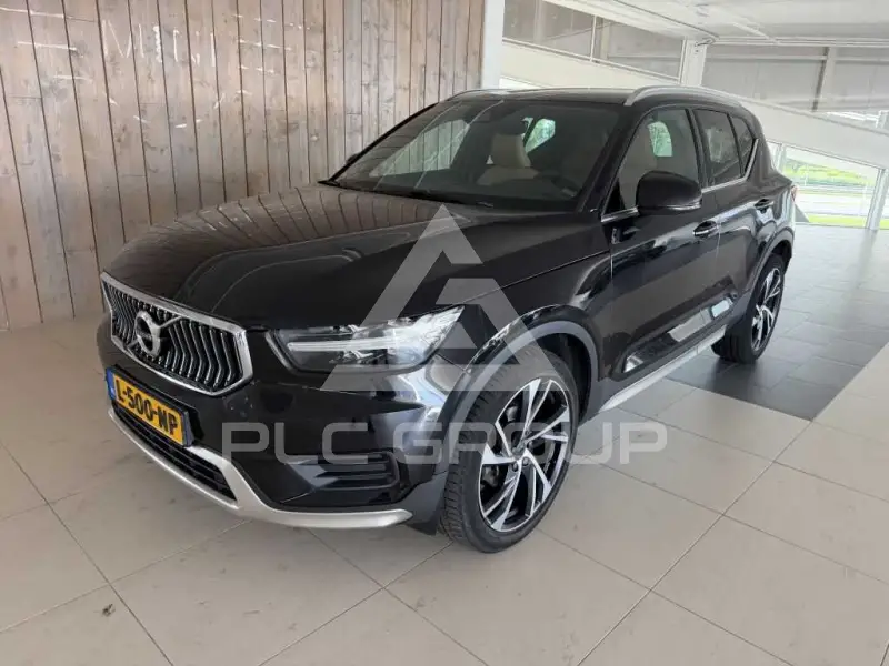 2021 Volvo XC40
