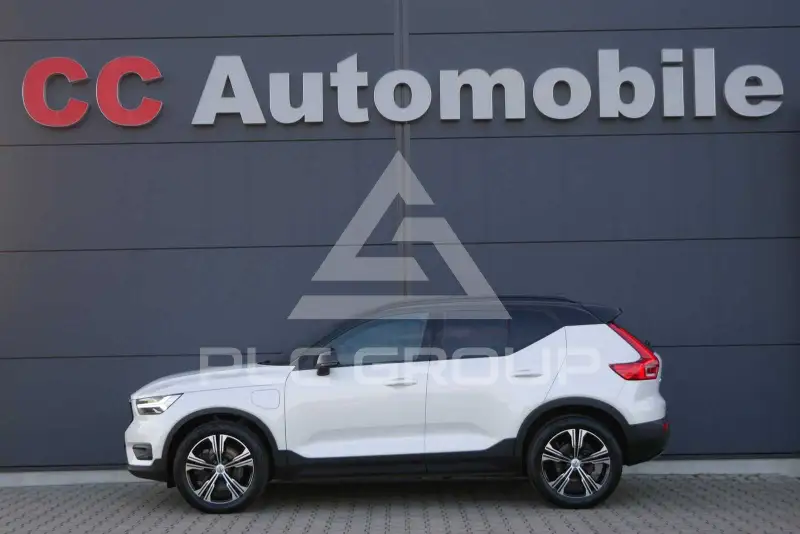2021 Volvo XC40