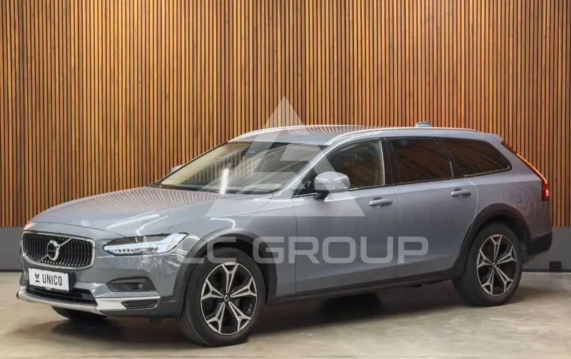 2021 Volvo V90