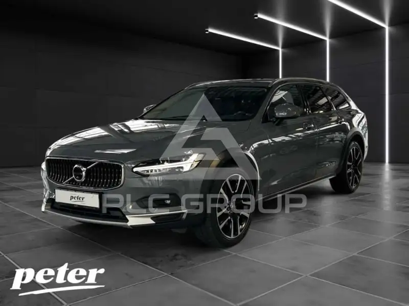 2021 Volvo V90