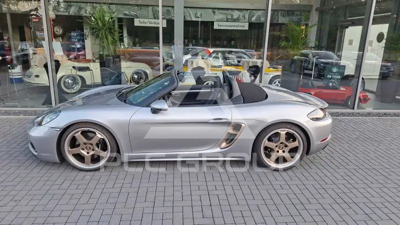 2021 Porsche BOXSTER