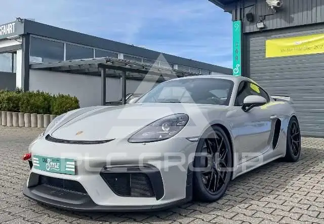 2021 Porsche Cayman
