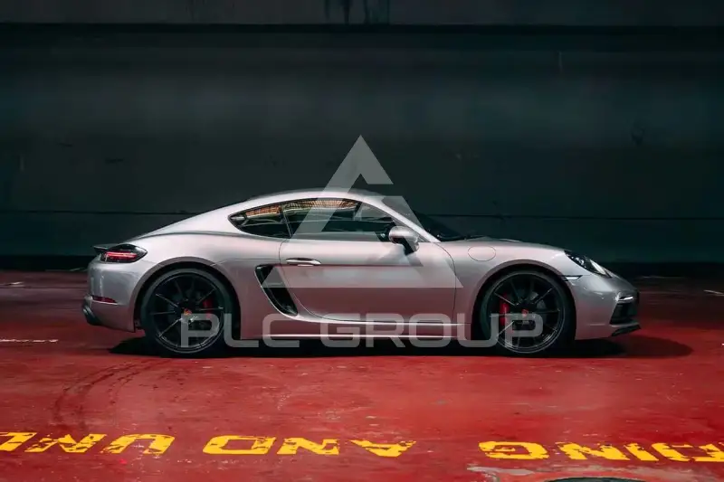 2021 Porsche Cayman