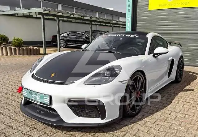 2021 Porsche Cayman