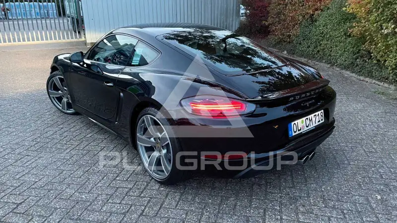2021 Porsche Cayman