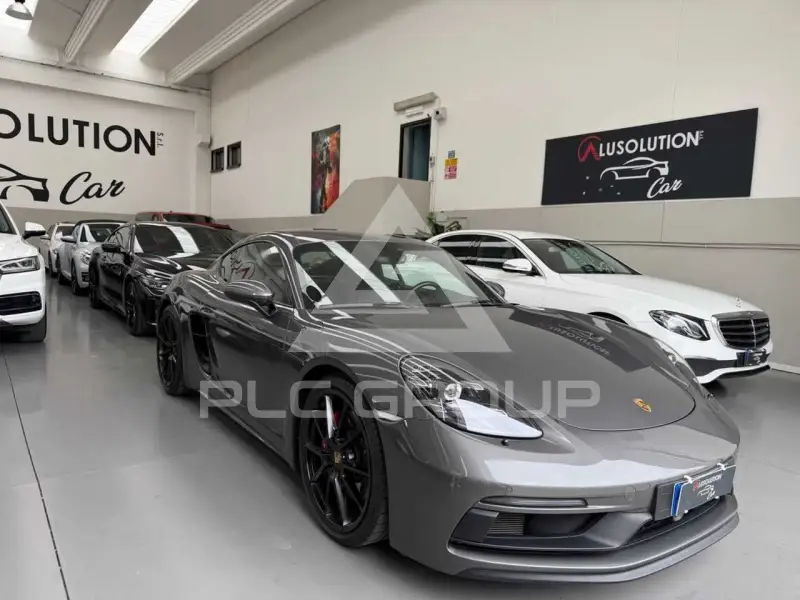2021 Porsche Cayman