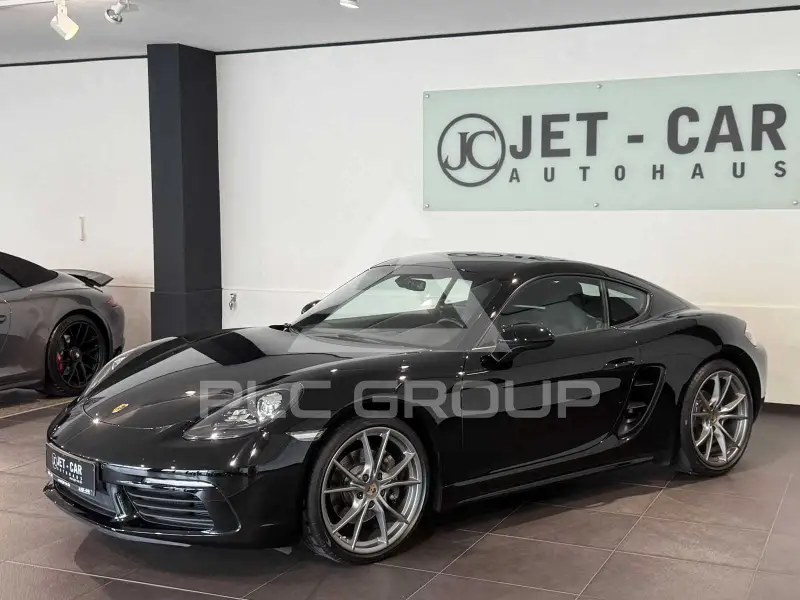2021 Porsche Cayman