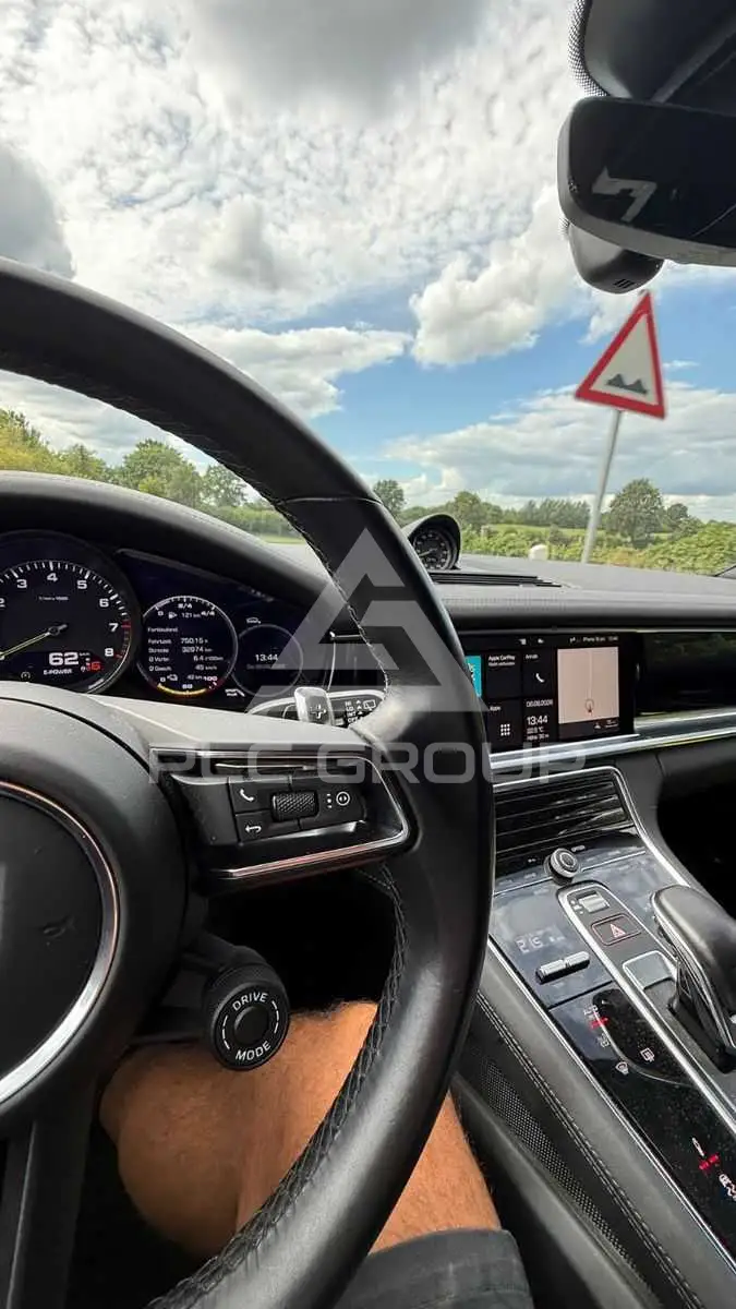 2021 Porsche Panamera