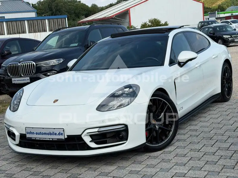 2021 Porsche Panamera